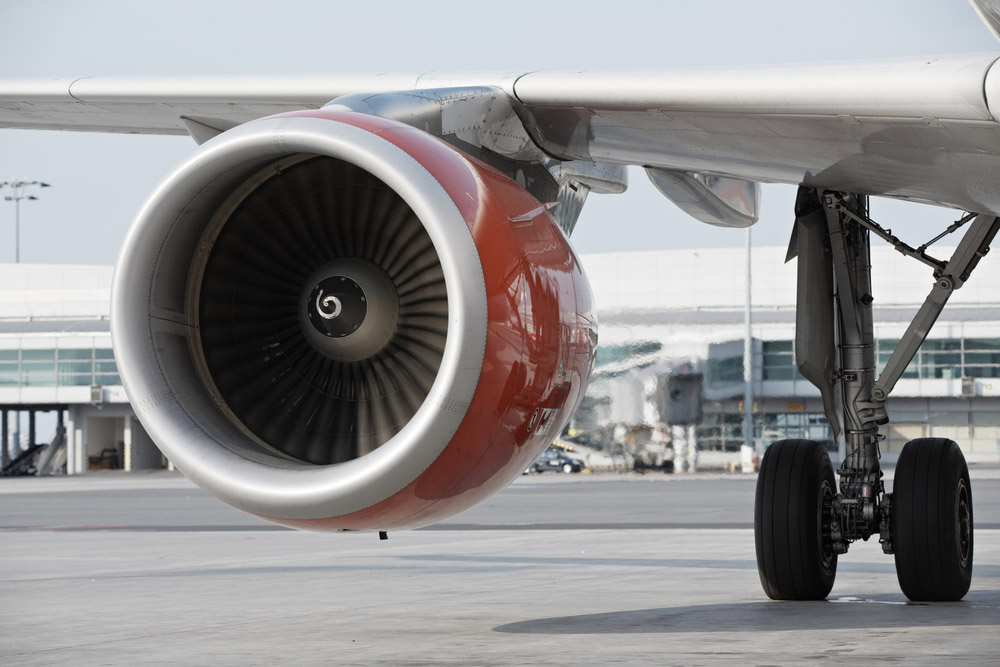 Contained Vs. Uncontained Engine Failure and Plane Crashes Injury