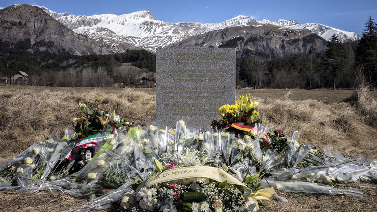 Investigators Issue Safety Recommendation After Germanwings Plane Crash Probe